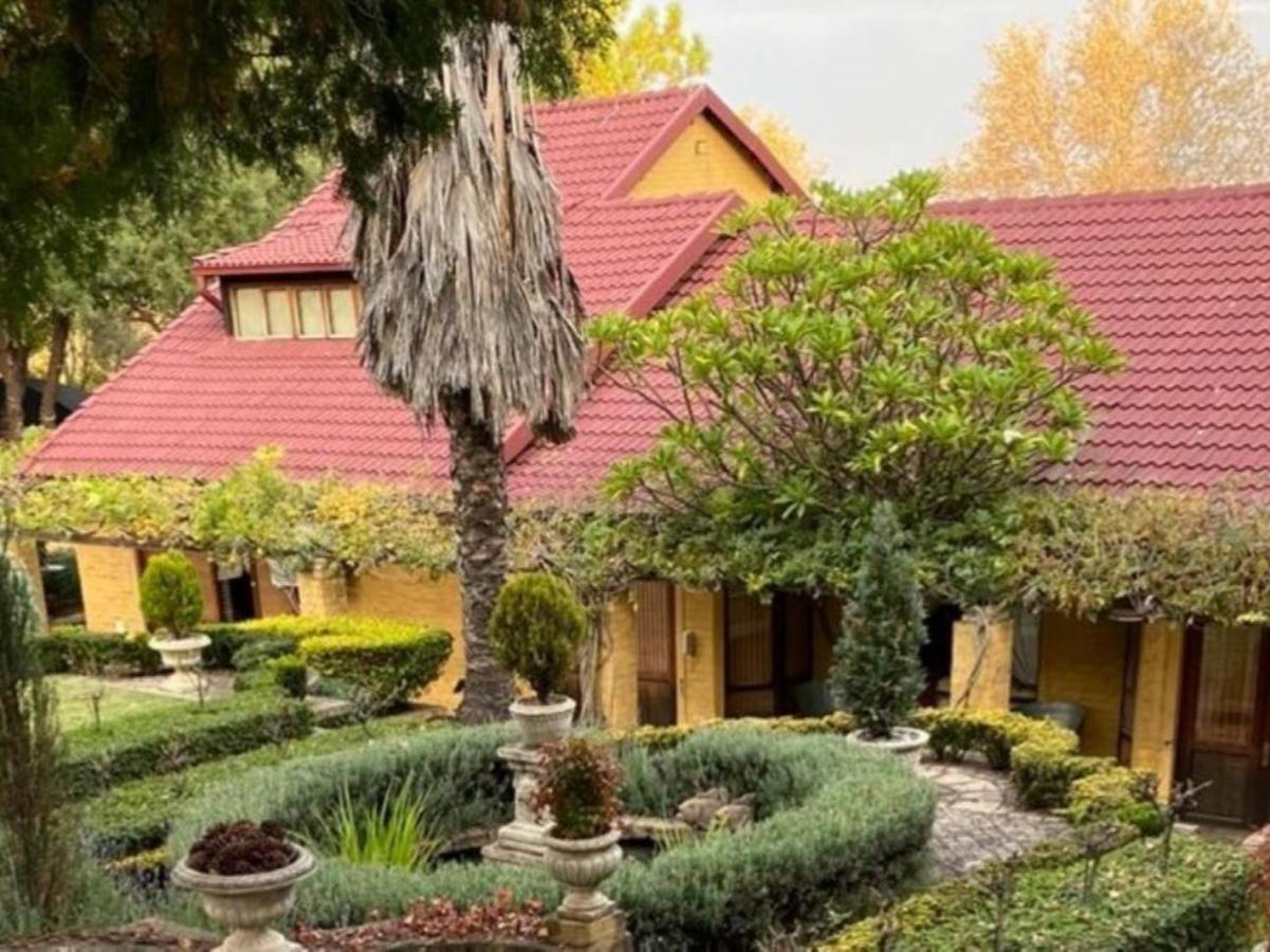 The Tuscan Garden Newcastle Esterno foto